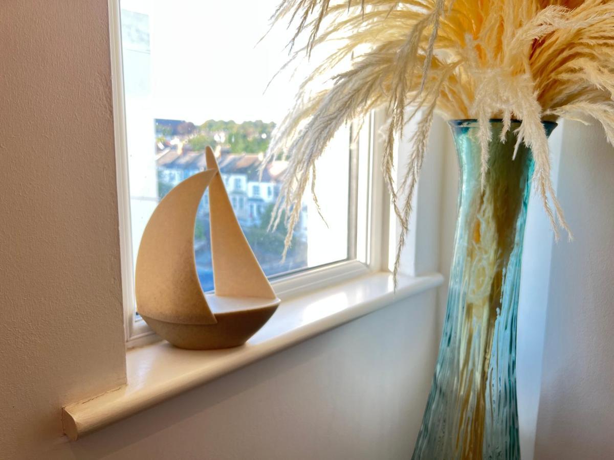 Lovely 1-Bedroom Flat In St Leonards On Sea Exteriör bild
